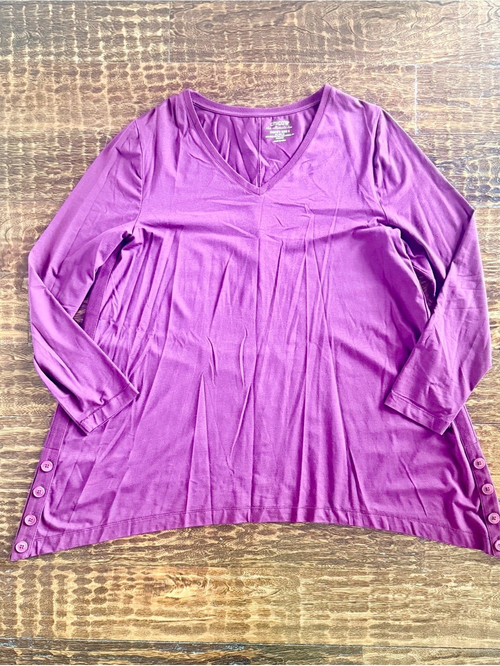 🆕 Chico's Merlot V-Neck Long-Sleeve “The Ultimate Tee” - Size 3 (XL) - EUC